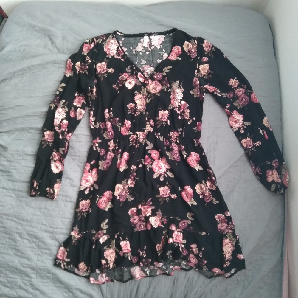 Floral long sleeve dress